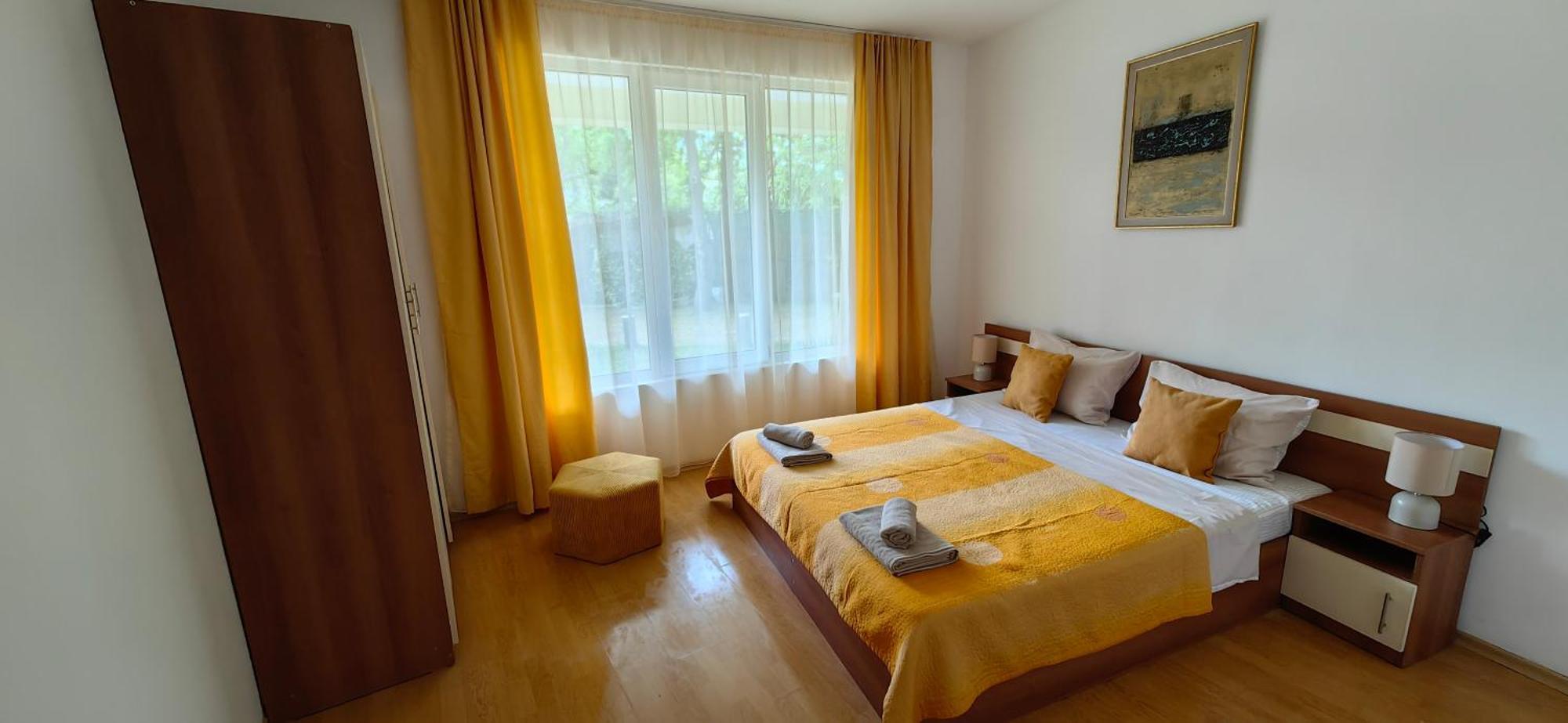 Yassen Vip Apartment